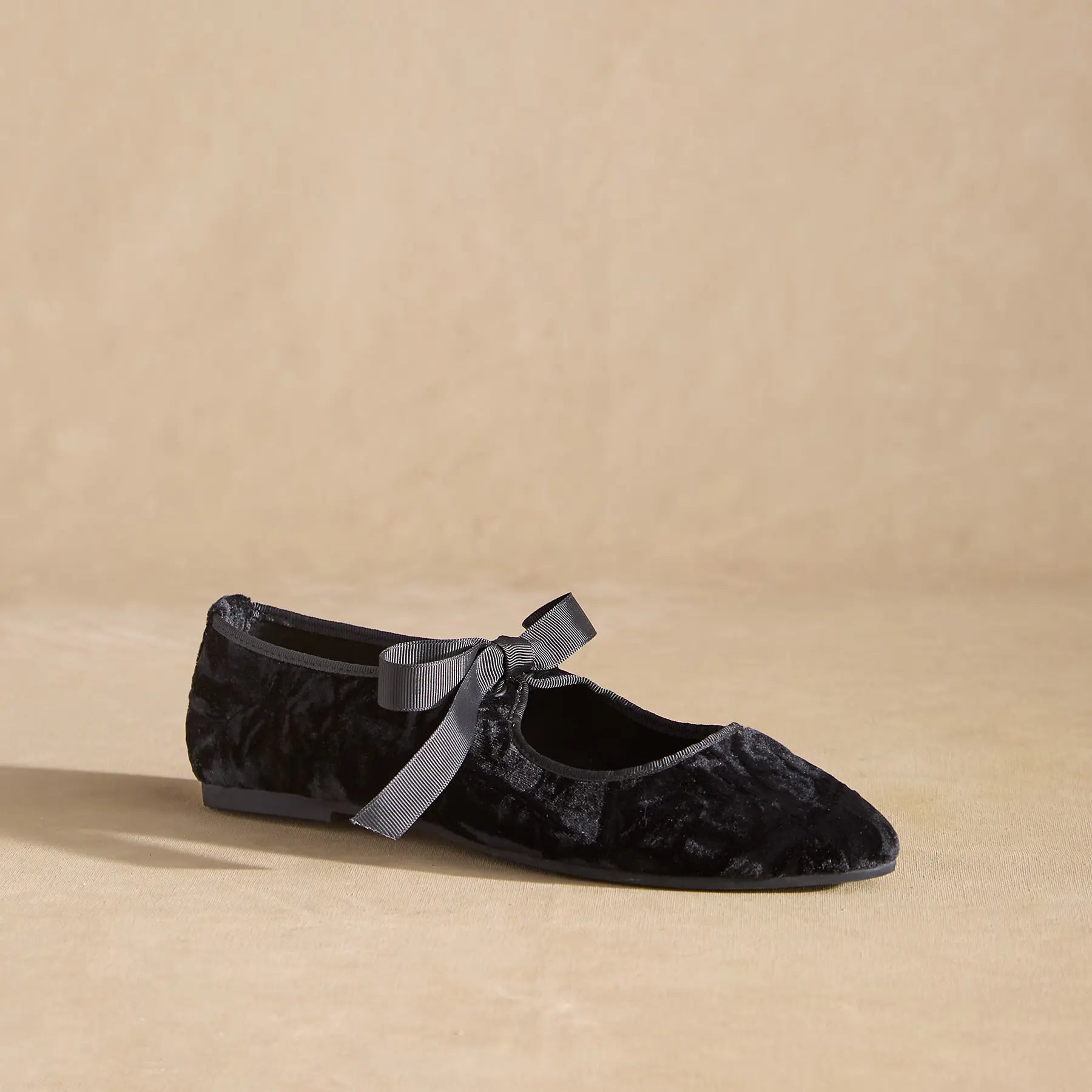 Premium Jilly Velvet Flats