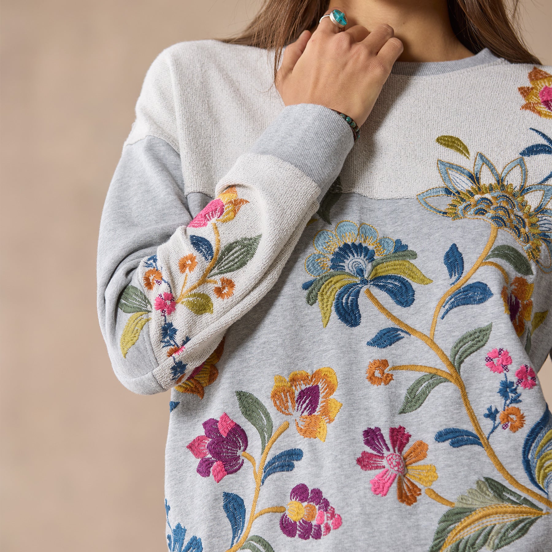 Premium Vanessa Relaxed Petite Sweatshirt